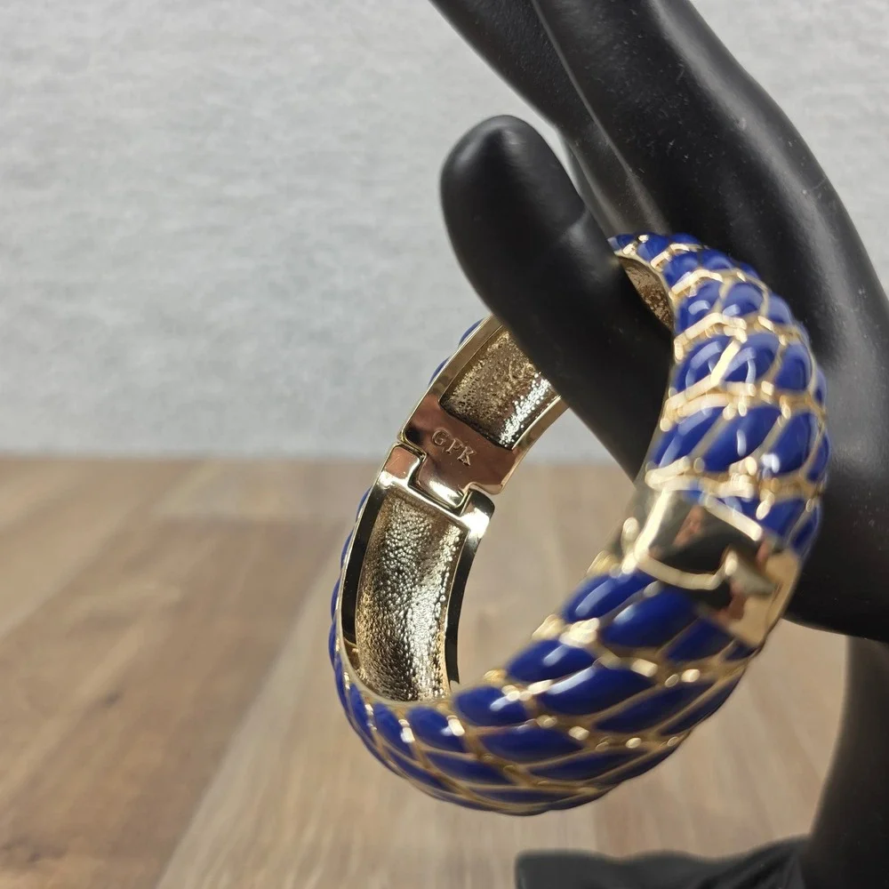 GPK Gold Tone Blue Enamel Snake Skin Pattern Hinged Bangle Bracelet‎ Women's